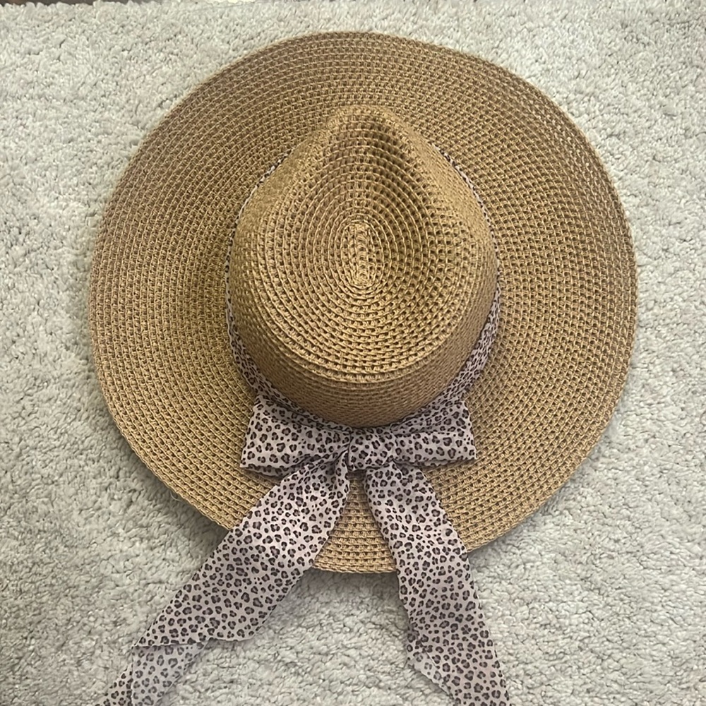 Kendal and Kyle Hat with Front Bow